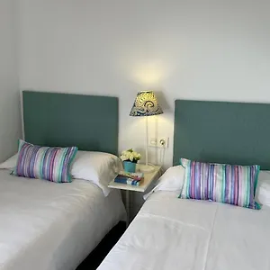 https://nerja-paradise-rentals-villa-verania.1costadelsol.com