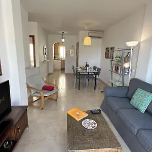 https://nerja-paradise-rentals-apt-chimenea-a1e.1costadelsol.com